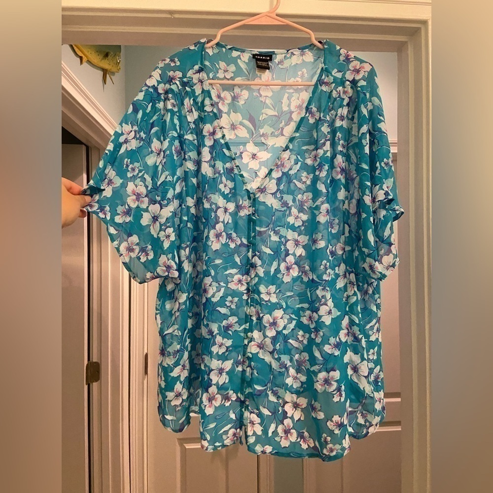 Torrid Floral Sheer Chiffon Button Front Short Sleeve Blouse